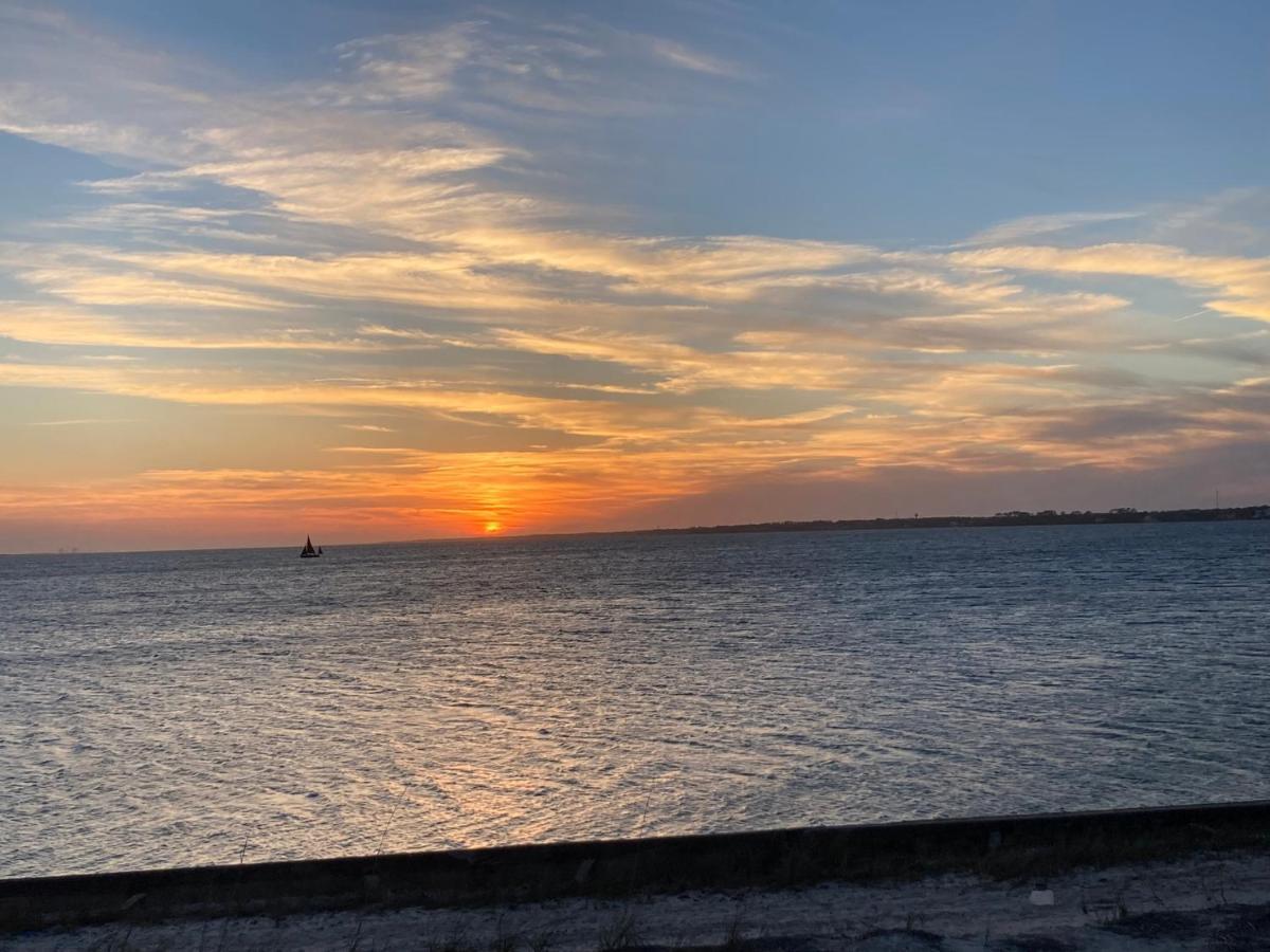 Romantic Condo For 2-Sunset Harbor Palms 1-205, Pool, Fishing Pier Navarre Exterior photo